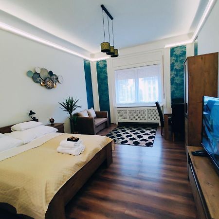 Central Palace Apartman Debrecen Kültér fotó