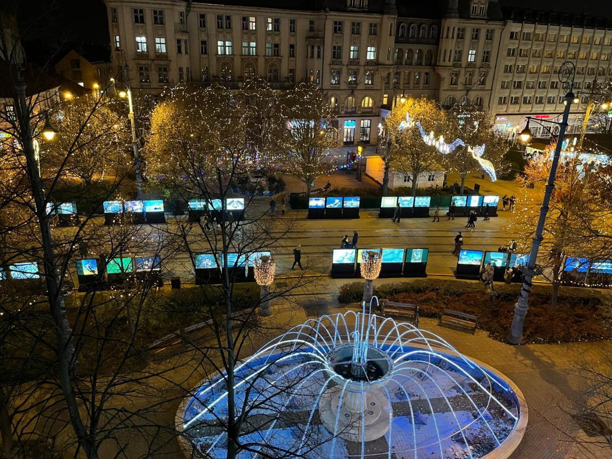 Central Palace Apartman Debrecen Kültér fotó